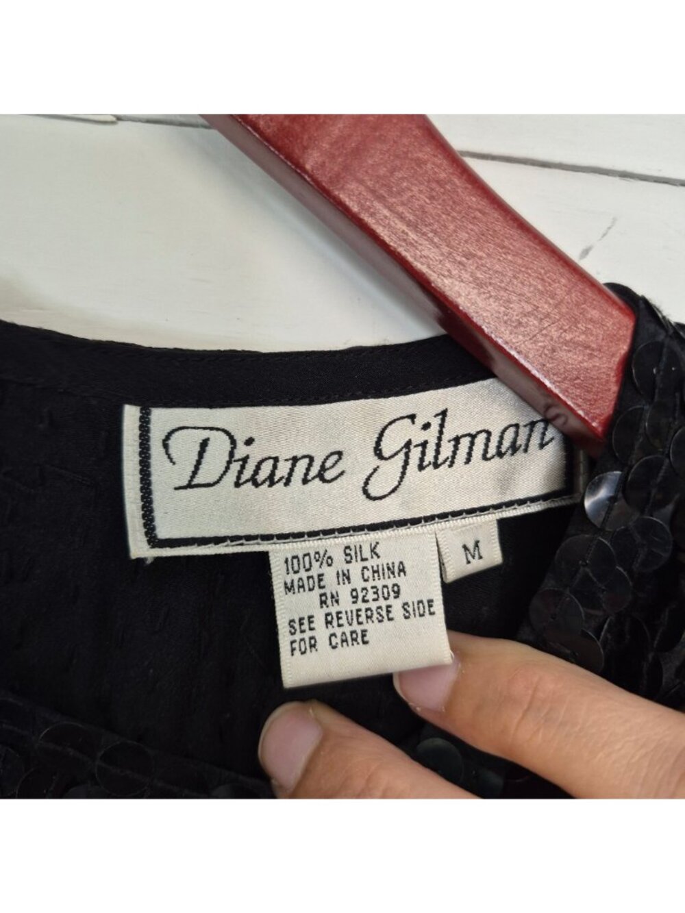 Diane Gilman Women's Black Sequin 100% Silk Short Sleeve Top With Shoulder Pads - Picture 2 of 4